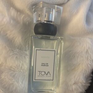 Nights Eau de Parfum - Elegant Clear Fragrance